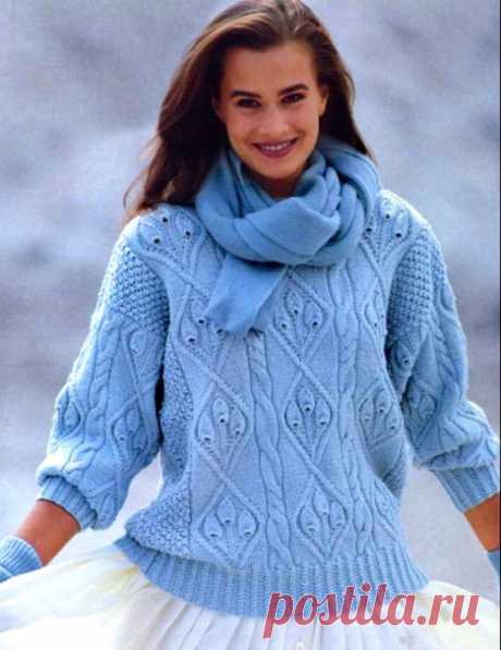 Голубой пуловер с узором из листьев (Вязание спицами) – Журнал Вдохновение Рукодельницы