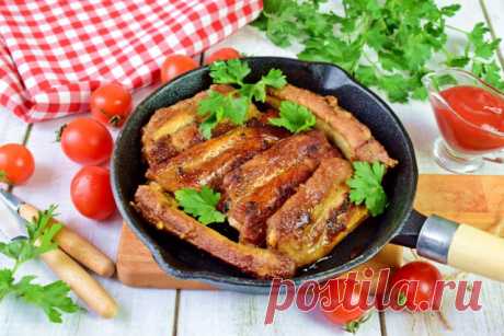 Свиные ребрышки на сковороде жареные с луком рецепт с фото пошагово и видео - 1000.menu
