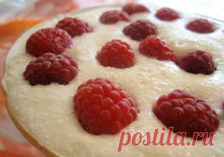 Творожно-ягодный десерт (без выпечки)