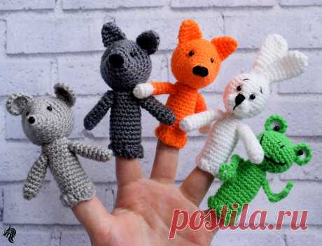 PDF Пальчиковый театр. FREE amigurumi crochet pattern. Бесплатный мастер-класс, схема и описание для вязания амигуруми крючком. Вяжем игрушки своими руками! Пальчиковые игрушки, куклы, сказка, зверюшки, мышка, волк, лиса, петух, заяц, мишка. #амигуруми #amigurumi #amigurumidoll #amigurumipattern #freepattern #freecrochetpatterns #crochetpattern #crochetdoll #crochettutorial #patternsforcrochet #вязание #вязаниекрючком #handmadedoll #рукоделие #ручнаяработа #pattern #tutorial #häkeln #amigurumis