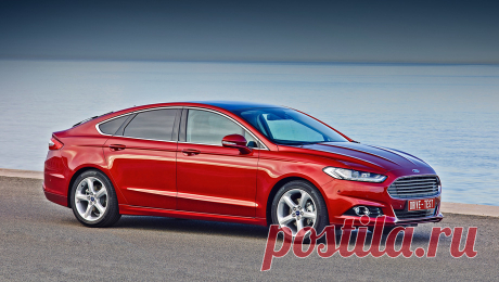 Долгожданный новый Ford Mondeo пятого поколения Новый Mondeo лучше, чем когда-либо, но его задача сложнее. Автомобиль позиционируется в сегменте с падающими продажами, из которого выбывают даже