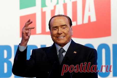 Больной лейкемией Берлускони приступил к работе. Экс-премьер Италии Сильвио Берлускони, у которого диагностировали лейкемию, или рак крови, приступил к политической работе. Об этом вице-премьер и глава итальянского МИД Антонио Таяни, передает агентство ANSA. Дипломат отметил, что Берлускони выздоравливает, и самый сложный этап лечения пройден.