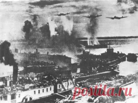 Сталинград – один из крупнейших промышленных городов СССР времен войны. Захватив его, Гитлер надеялся отрезать Кавказ с его нефтяными месторождениями. 23 августа 1942 года стало самым страшным днем в истории Сталинграда.