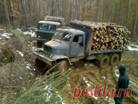 GAZ-66 и PRAGA-V3S