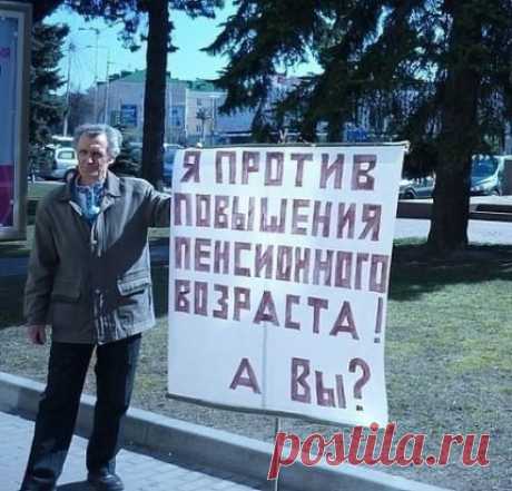 Лучшее средство в борьбе с папилломами-яйцо.
Несмотря на то, что папиллома – это ни что иное, как доброкачественное новообразование, оно в крайне редких случаях может стать злокачественным. Кроме того, эта проблема – результат наличия в организме вируса человеческой папилломы. И зачастую полностью избавиться от папиллом можно только после специальной антивирусной терапии. Так что лучше всего использовать народные рецепты как вспомогательное, а не основное средство.
Лечение куриными яйцами
Кур