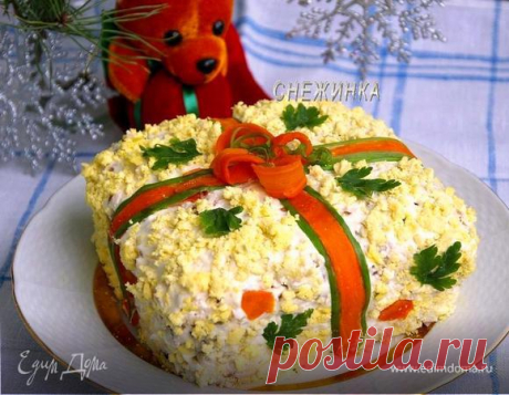 Салат с курицей, черносливом и грецкими орехами «Новогодний подарок» рецепт 👌 с фото пошаговый | Едим Дома кулинарные рецепты от Юлии Высоцкой