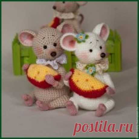 Купить Мышки - комбинированный, мышки, мышонок, мышки игрушка, Вязание крючком, вязаные игрушки, подарок
