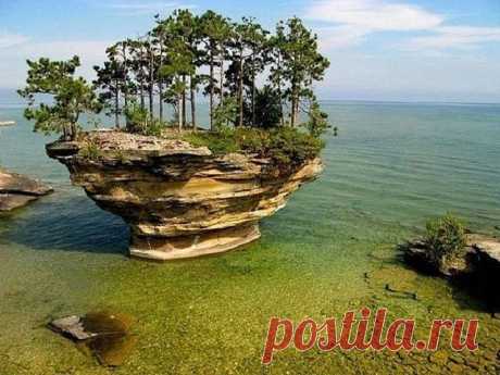 Необычный остров на озере Гурон штат Мичиган