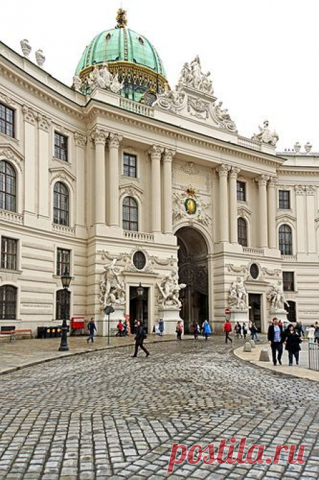 Imperial Palace, Vienna, Austria Part of my 26 day Europe… 
от archer10 Happy Holidays   |  Pinterest • Всемирный каталог идей