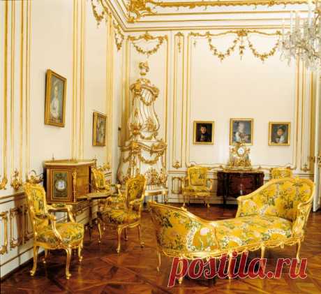 Yellow Salon at Schönbrunn Palace, Vienna, Austria. - https://www.schoenbrunn.at/en/things-to-know/palace/tour-of-the-palace/yellow-salon.html  | Найдено на сайте schoenbrunn.at.
