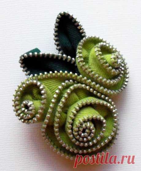 Chartreuse Floral Brooch / Zipper Pin by ZipPinning 1576