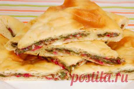Осетинский пирог с сыром и свекольной ботвой - пошаговый рецепт с фото на Готовим дома