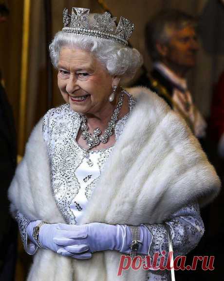 Королевский стиль: как выглядят и одеваются современные королевы Европы
Корона, пышное платье и мантия с соболями — так мы представляем себе...
Читай дальше на сайте. Жми подробнее ➡