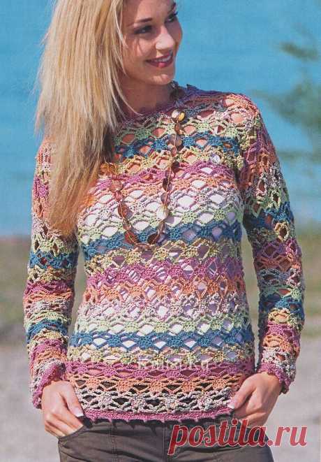 Ажурный пуловер в разноцветную полоску