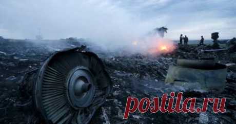Boeing MH17: В Германии обсуждают нехарактерную для «Буков» взрывчатку, а также сокрытие данных спецслужбами США и Голландии На Западе снова разгорелась дискуссия о причинах гибели «Боинга» MH17 в небе над Донбассом 17 июля 2014.