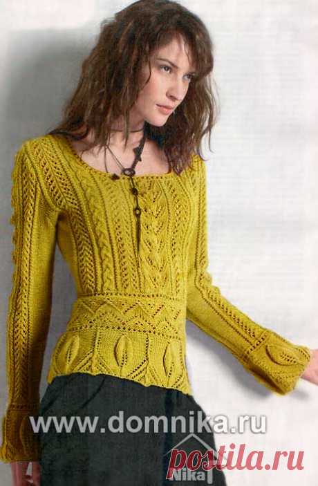 Женский пуловер спицами, с узорами листья и косы