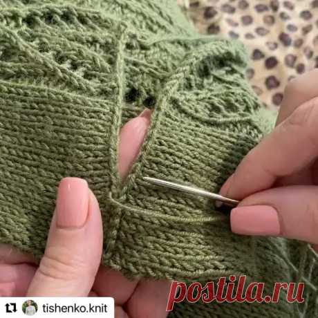 #Repost @tishenko.knit with @make_repost
・・・
✅✅✅Как я сшиваю плечевые швы-это не призыв к действию))-это всего лишь ответ на вопрос-как это делаю я)))#вяжутнетолькобабушки #вяжуспицами #плечевыешвы#рубашкаспицами #моехоббивязание #рукоделие #ручнаяработа #хэндмэйд #люблювязать #связанослюбовью #тищенкокнит