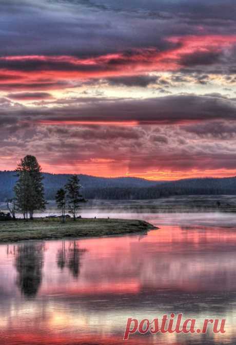 Yellowstone National Park....REFELECTIONS   |   Pinterest • Всемирный каталог идей