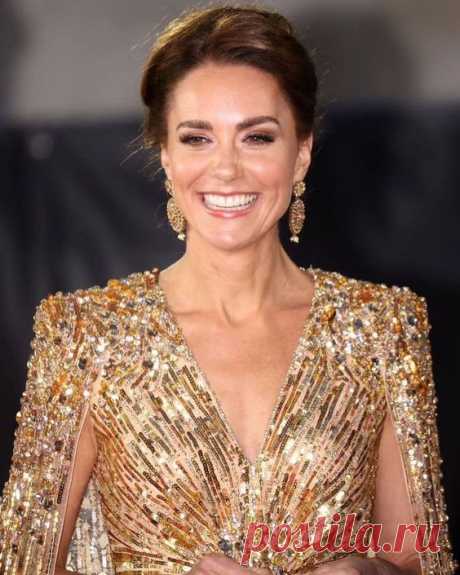𝐊𝐚𝐭𝐞 𝐚𝐧𝐝 𝐖𝐢𝐥𝐥𝐢𝐚𝐦 | 𝐅𝐚𝐧 𝐏𝐚𝐠𝐞 on Instagram: “The Duchess of Cambridge at tonight’s James Bond “No time to die” Premiere in London I absolutely LOVE that dress - as always Kate’s…”