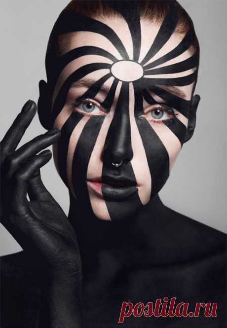 Op-Art Beauty Editorials Costume Makeup  - Vasilis Topouslidis captures Zodiac Magazine’s ‘Abstract Geometry’ editorial that highlights a series of costume makeup applicati...