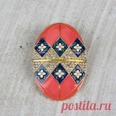 Seasons Jewelry - Retail
из Seasons Jewelry - Retail   Faberge Egg Pin/ Pendant   |  Pinterest: инструмент для поиска и хранения интересных идей