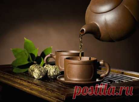 Особенности и важные моменты чайной диеты В Китае и Японии чай является особым напитком, а его целебные свойства известны еще с древних времен. Это мощный природный антиоксидант, который способен замедлить процессы старения, нормализовать раб...