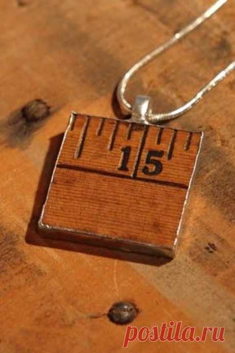 So Cute--using wood ruler for jewelry. | Jewelry ideas | Woods, Craft and Jewelry ideas