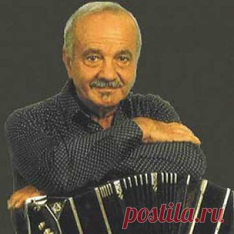 Астор Пьяццола «Astor Piazzolla» 24 807 песен слушать онлайн или скачать mp3 + биография + 186 102 видео-ролика: выдающийся аргентинский музыкант и композитор, изменивший представление о танго, добавив элементы джаза и классической музыки