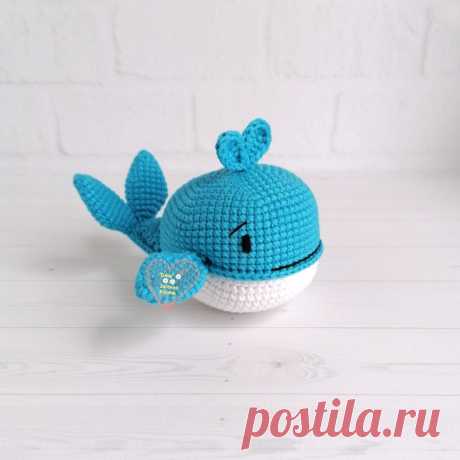 PDF Вязаный Китёнок крючком. FREE crochet pattern; Аmigurumi animal patterns. Амигуруми схемы и описания на русском. Вязаные игрушки и поделки своими руками #amimore - маленький кит, китёнок.