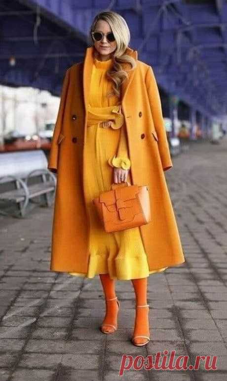 Модные фасоны женских пальто на осень 2023