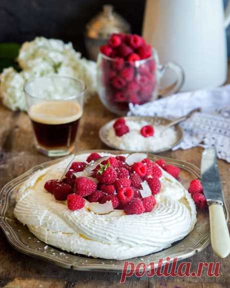 Пусть в жизни, будет побольше вкусных моментов, 
    сочных эмоций и сладких воспоминаний...