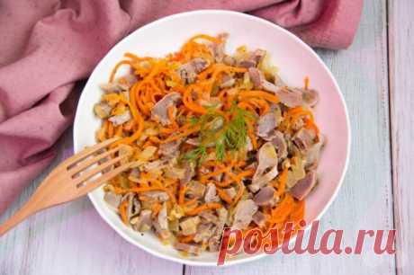 Салат «Пикантный» из куриных желудков с шампиньонами, рецепт с фото — Вкусо.ру