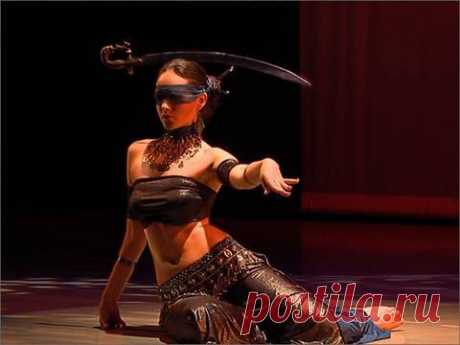 Irina Akulenko - &quot;Justice&quot; from &quot;Tarot - Fantasy Belly Dance&quot; DVD - WorldDanceNewYork.com