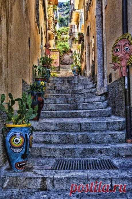 Ragusa Ibla | Sandra Angelozzi приколол(а) это к доске Sicily Italy