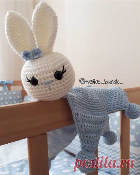 Melike & Burak в Instagram: «Sevimli uyku arkadaşıyla Merhaba 🖐🐇🐰 . . . . #uykuarkadaşı #bebegimehazirlik #hamileanneler #bebekhazirliklari #amigurumi #sagliklioyuncak…» 337 отметок «Нравится», 21 комментариев — Melike & Burak (@melike_burak_) в Instagram: «Sevimli uyku arkadaşıyla Merhaba 🖐🐇🐰 . . . . #uykuarkadaşı #bebegimehazirlik #hamileanneler…»