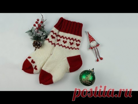 Как связать носки спицами. Жаккард без протяжек. Christmas Stocking - YouTube