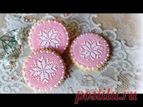 My piping bags...My little bakery, cookies, lace cookies, cross stitch cookies..