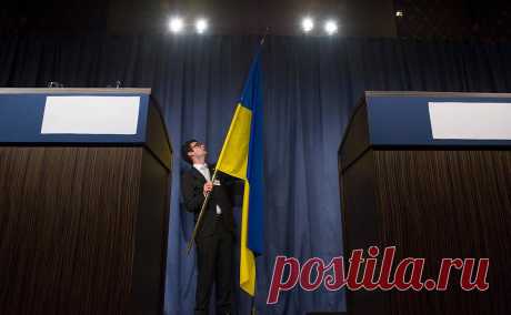Швеция увидела опасный сигнал для США по Украине. Евросоюз 14-15 декабря обсудит пакет помощи Украине и начало переговоров о вступлении, Венгрия уже предупредила, что не поддержит Киев. Швеция выразила опасение единством Европы. В ЕС непублично признают наличие лазейки