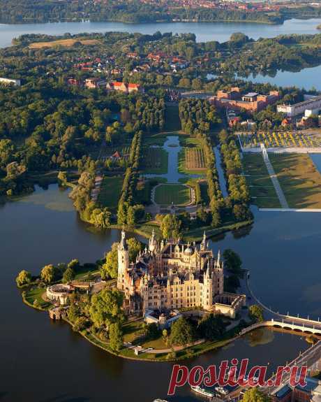 Шверинский  (Schwerin Castle), Германия | ТАЙНЫ ПЛАНЕТЫ ЗЕМЛЯ