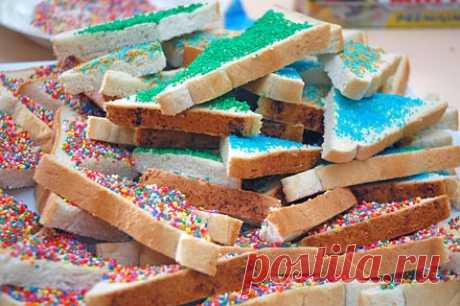 Fairy bread. 
 
 Неожиданный фан факт об Австралии из статьи русскоязычной Википедии об австралийской кухни: в число нескольких блюд в австралийскую кухню входит вот такой вот «хлеб фей» на завтрак: хлеб, сливочное масло и кондитерская посыпка, которой сейчас вЧитать дальше