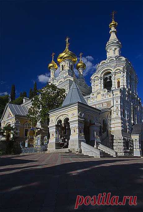 Храм Александра Невского.