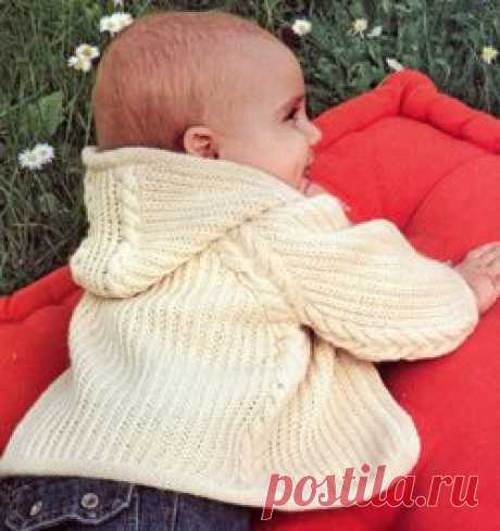 Схема вязания спицами, кофточка с капюшоном для новорожденного.