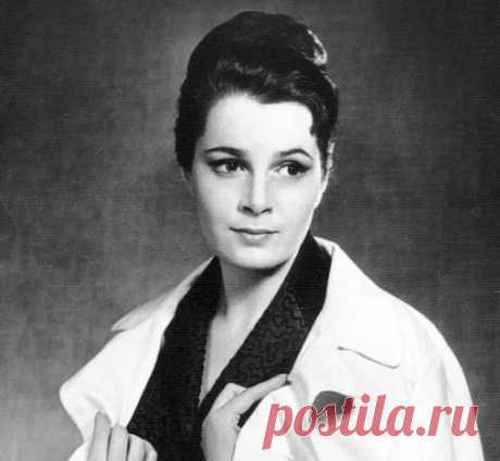 Элина Быстрицкая, 4 апреля, 1928
 • 26 апреля 2019