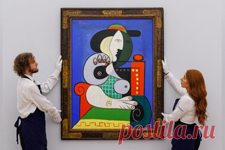 Картина Пикассо ушла с молотка почти за 13 миллиардов рублей. Картину испанского художника Пабло Пикассо «Женщина с часами» (Femme a la Montre) 1932 года продали более чем за 12 миллиардов рублей (139,3 миллиона долларов). Произведение искусства ушло с молотка в ходе торгов на аукционе Sotheby’s. «Женщина с часами» стала второй по стоимости работой Пикассо.