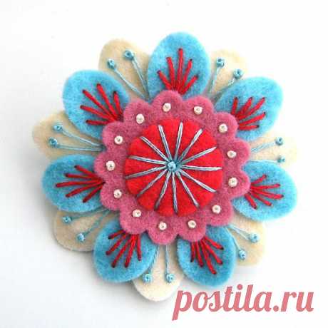 EMBROIDERED FELT ANENOME BROOCH от designedbyjane на Etsy