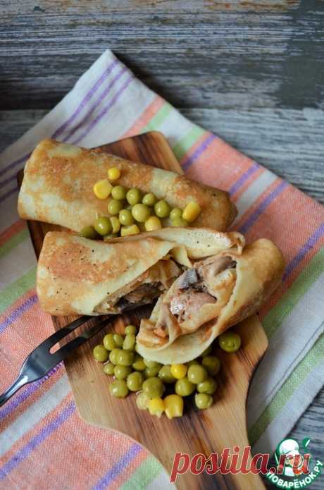 Дрожжевые блины с курицей и шампиньонами – кулинарный рецепт