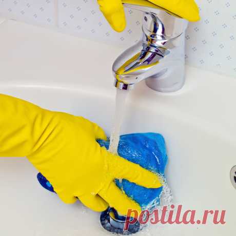 Как убрать известковый налет в ванной с разных поверхностей