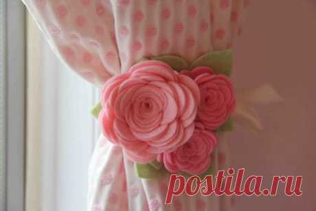 Two Felt Rose Curtain Tiebacks for Drapery Pink and от byAllySen