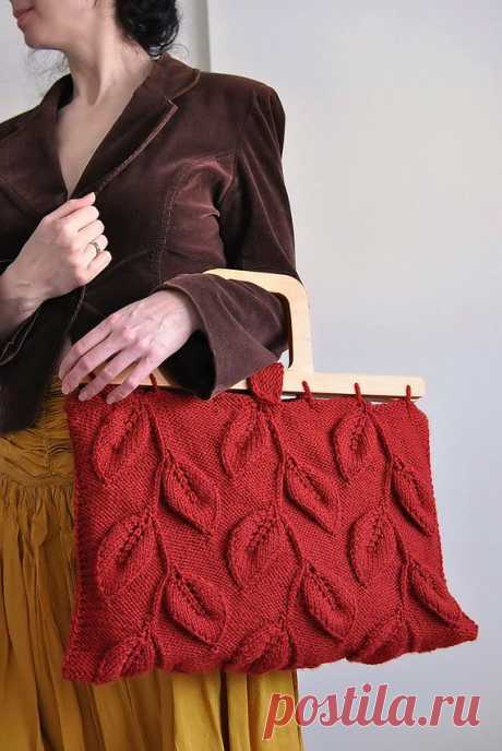 Designer hand knit leafy handbag purse with by EveldasNeverland