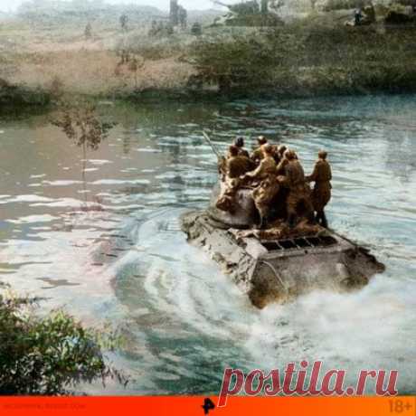 Советские солдаты пересекают Днестр на Т-34, 1944 г.
#РЕНТВ